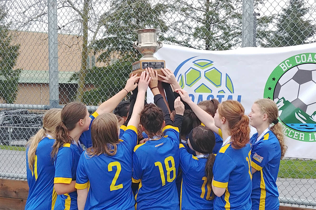 91原创 U15 Lightning players are bound for the provincial championships in July following their winning the Coastal Cup in April. (Special to 91原创 Advance Times)