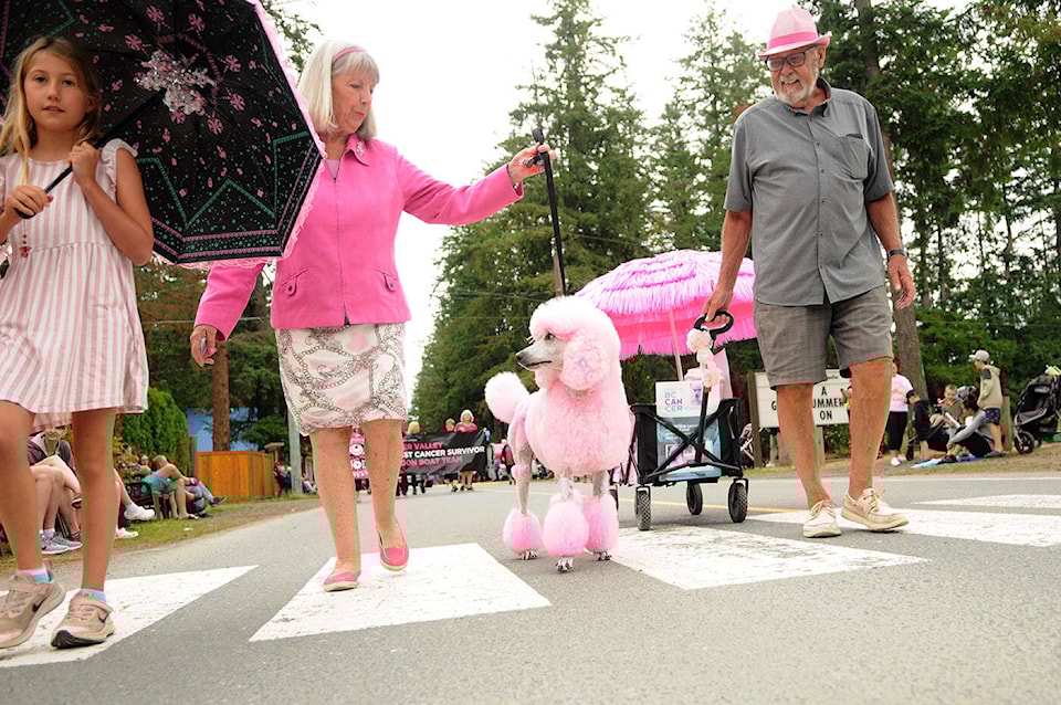 33164211_web1_230624-CPL-Cultus-Lake-Day-PHOTOS-parade_4