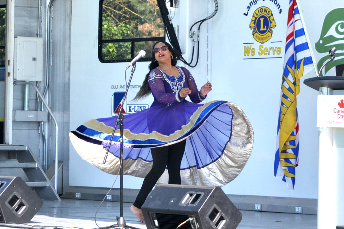 Karima Essa performed a Bollywood dance for Canada Day in Aldergrove Athletic Park on Saturday, July 1. (Kyler Emerson/91原创 Advance Times)