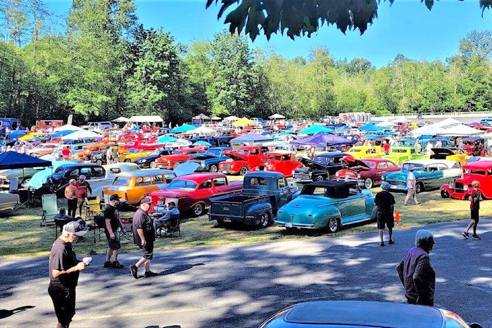 An estimated 2,000 visitors dropped by to see 600 cars at the 18th annual Jellybean AutoCrafters Canada d’Eh Celebration and Car Show on Canada Day at the old 91ԭ Speedway. (Special to 91ԭ Advance Times)