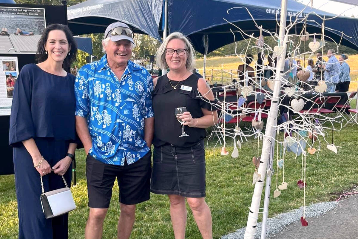Aldergrove family hosts Langley hospice 6th Plates & Glasses fundraiser