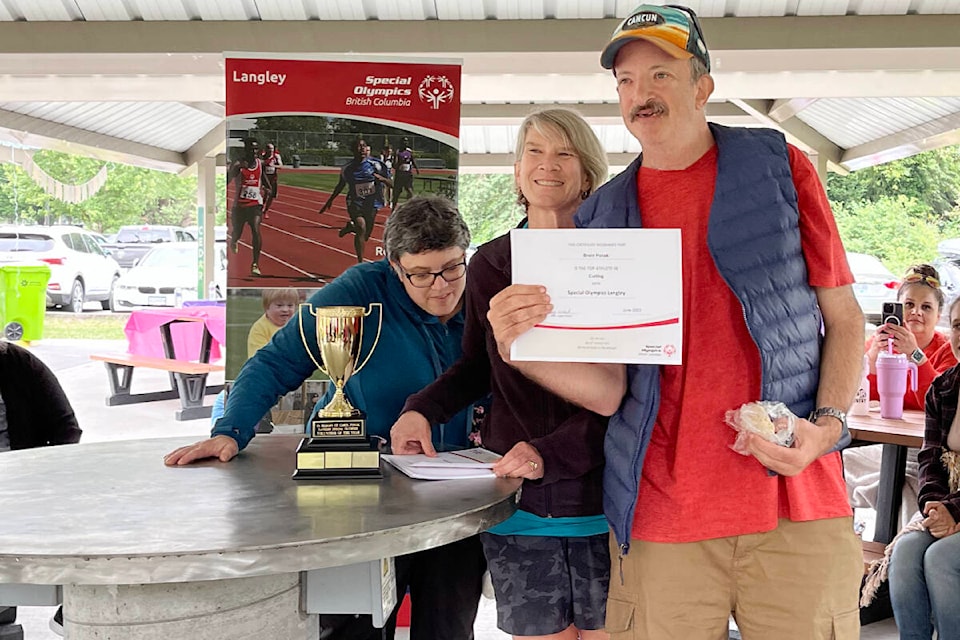 33269611_web1_230711-LAT-RH-SpecialOHonours-Athletes_1
