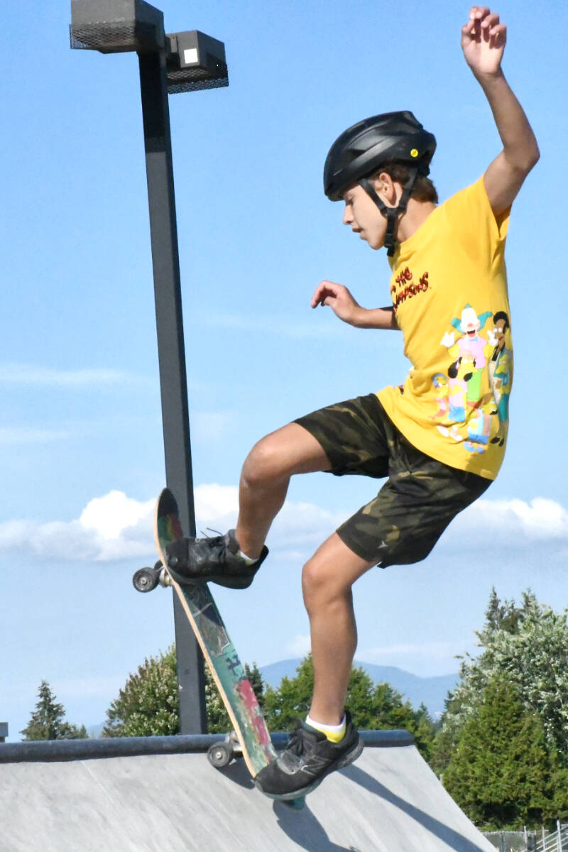 Joshua Vantol, 13, tackled a ramp at the newly redone Aldergrove Skateboard Park on Tuesday, July 11. (Dan Ferguson/91原创 Advance Times)