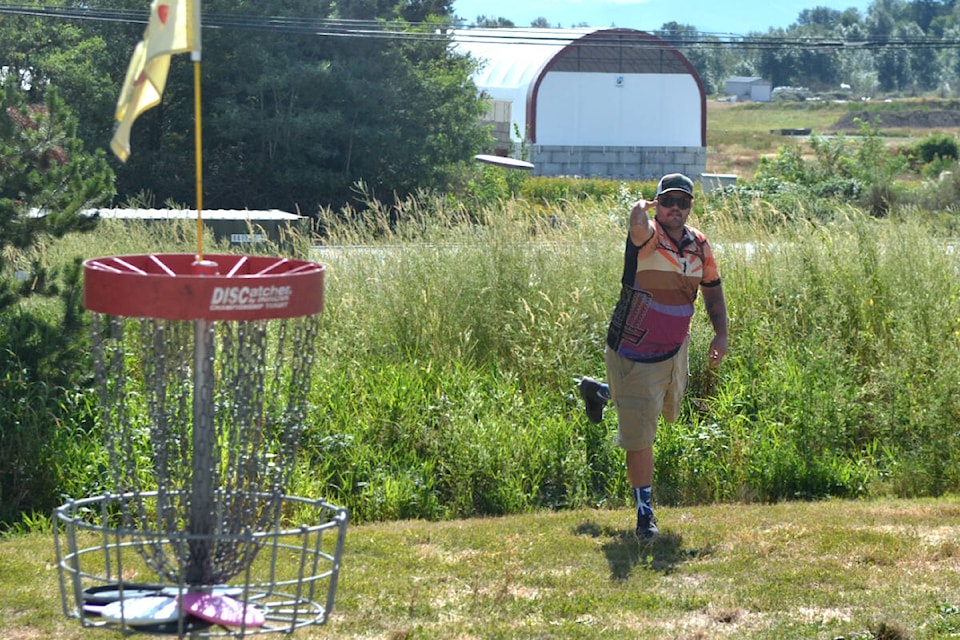 33382993_web1_230722-LAT-KE-DiscGolfTournament-_5