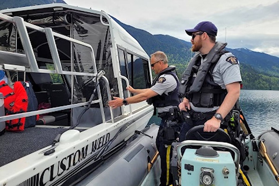 33405137_web1_230720-CPL-Cultus-Lake-Search-Drowning_1