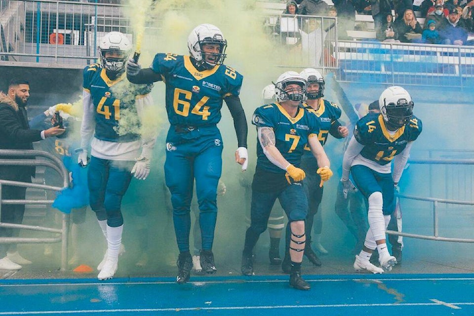 33474389_web1_230801-LAT-DF-Rams-season-opener-file_1