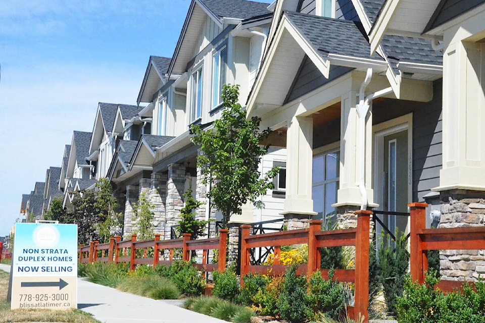 33489169_web1_230802-LAT-MC-RealEstateNumbers2