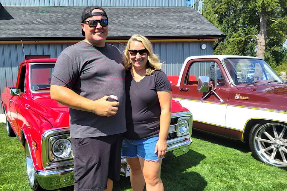33617140_web1_230816-LAT-KE-QuiringCarShow-_2