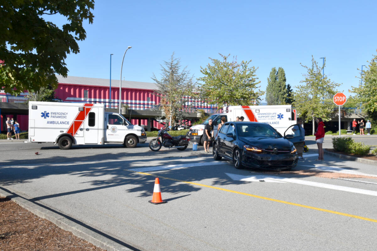 33650786_web1_230818-LAT-RH-MotorcycleCrash-Curtis_6