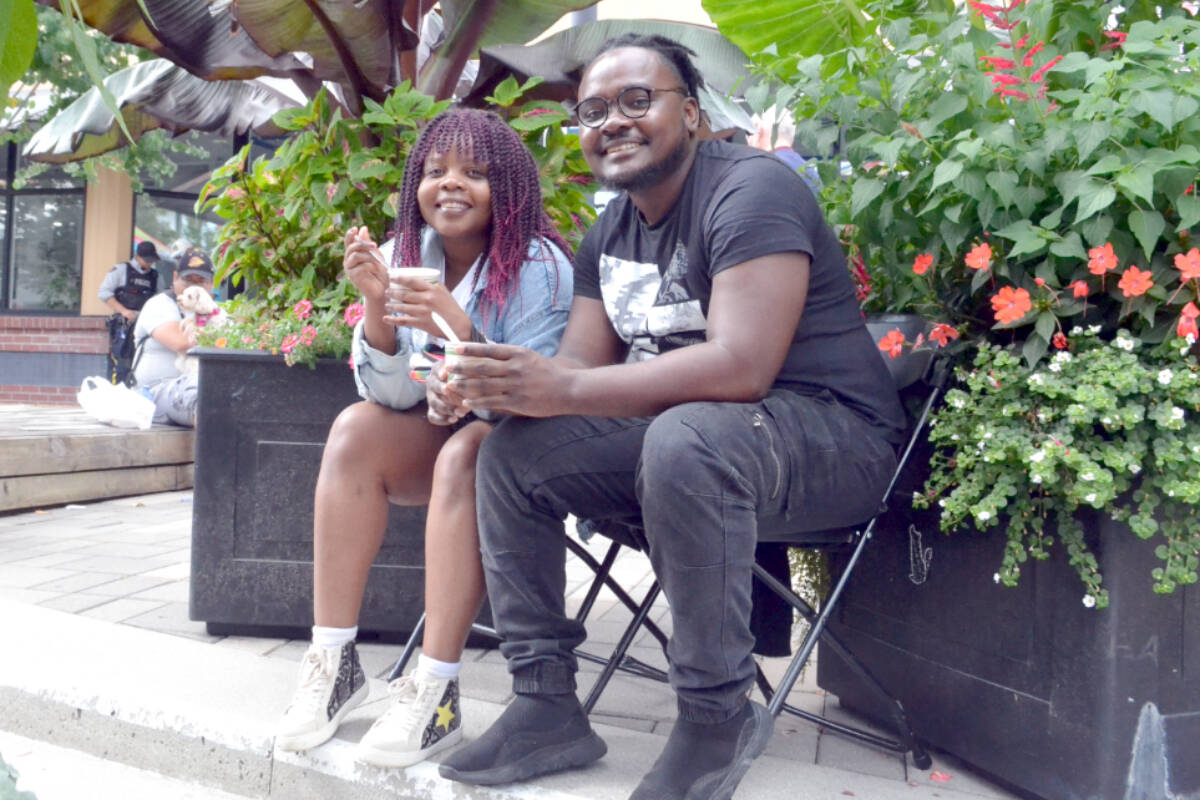 Foodies flock to downtown Langley Saturday for Fork & Finger Langley Advance Times