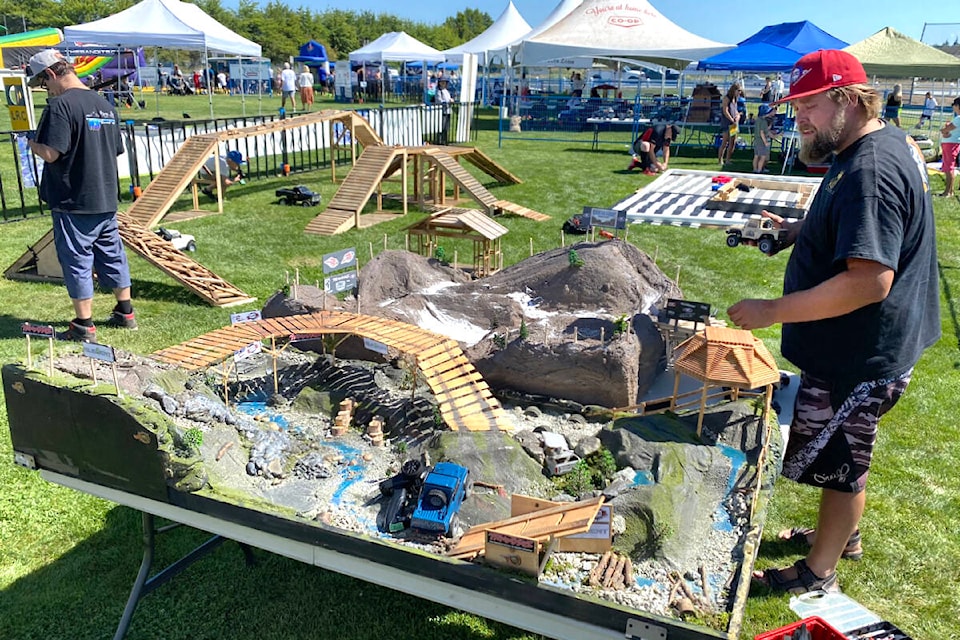 Remote-controlled vehicle tracks were setup at RibFest in 91ԭ by RC Pitstop for the public to try out. (Special to 91ԭ Advance Times)