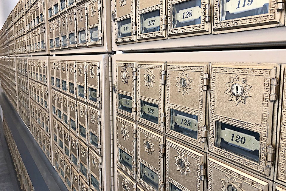 mailboxes2c