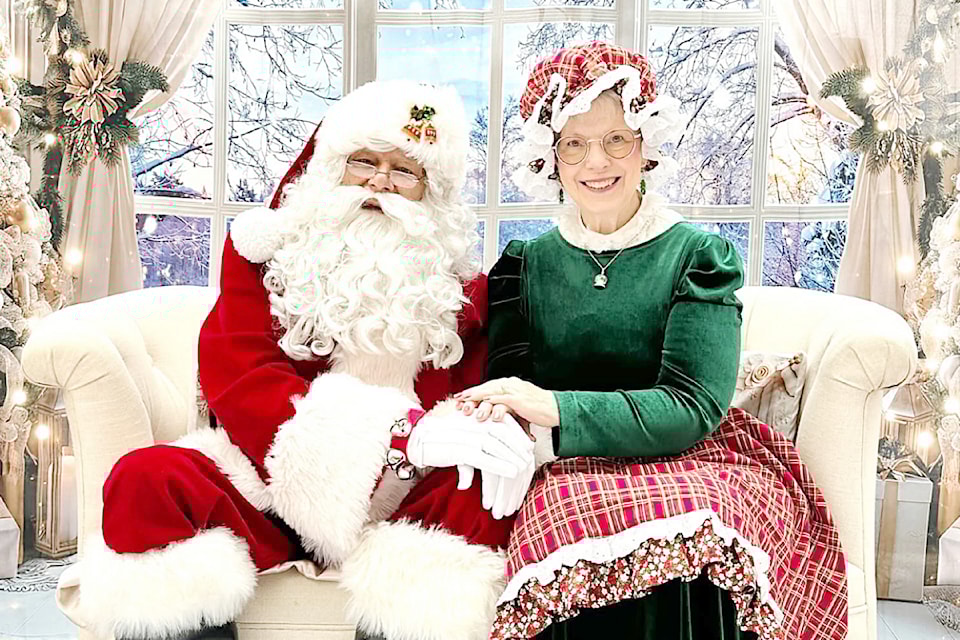 Jim and Donna Milburn as Santa and Mrs. Claus. 