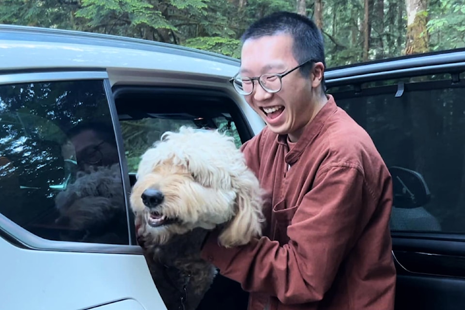Shampoo is back with her owner.