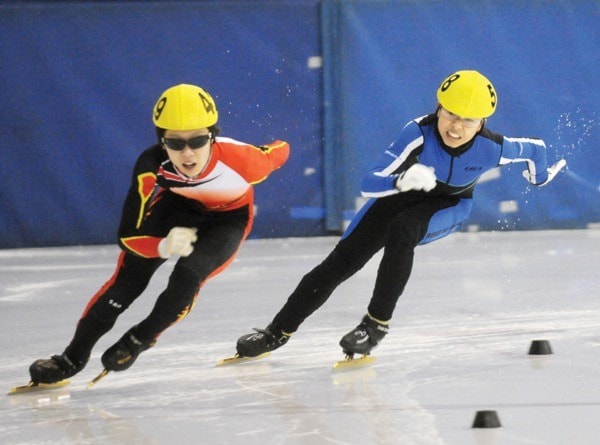 23644mapleridgespeedskating02061c