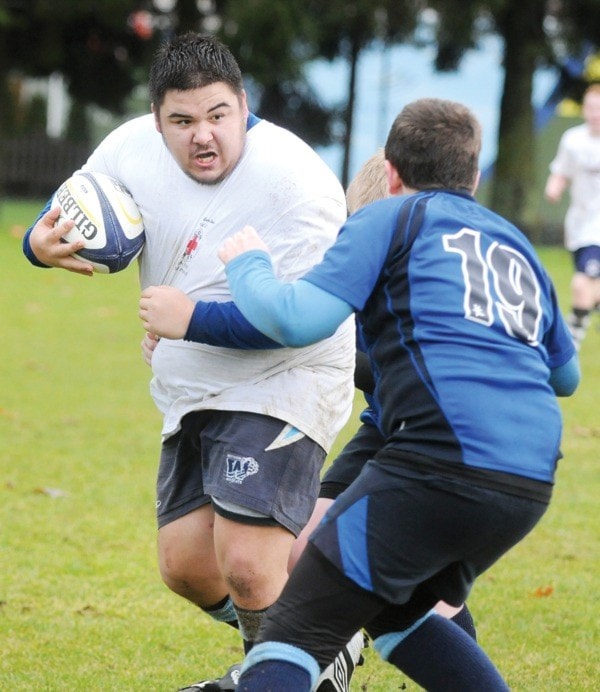 49685mapleridgerugby01173c