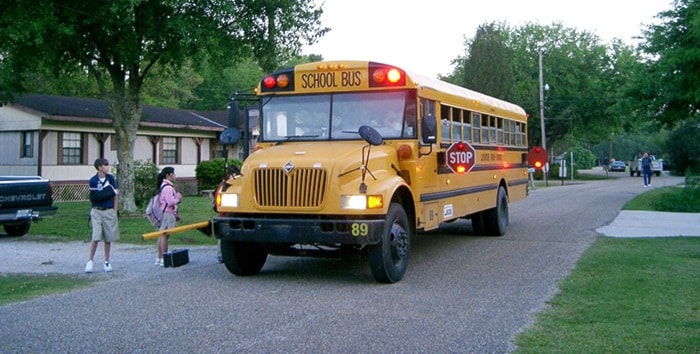 89942mapleridgeChildren_about_to_board_the_school_bus_-Thibodaux-_Louisiana
