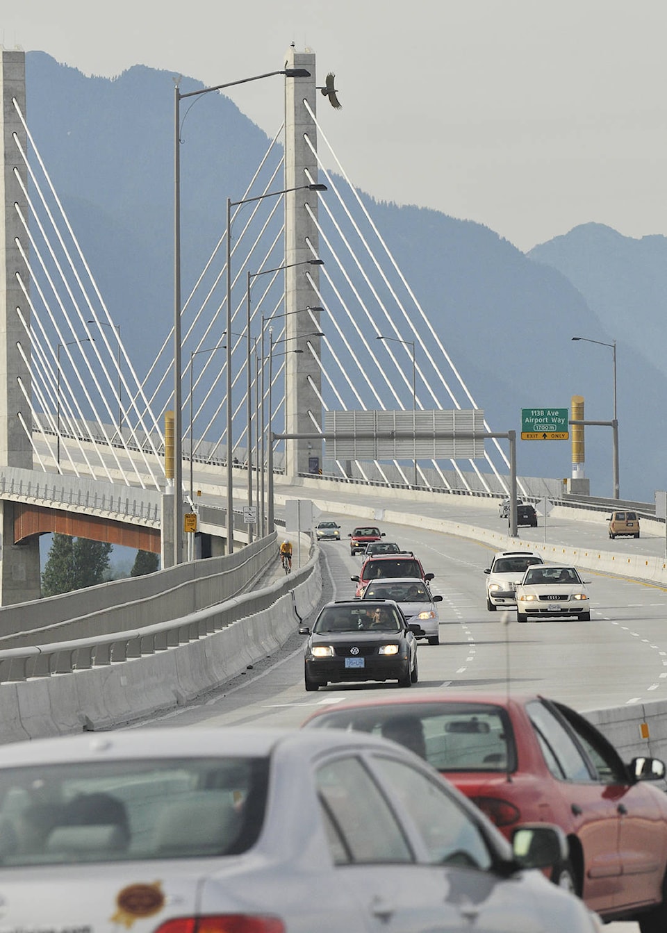 7868613_web1_Golden-Ears-bridge-ES2