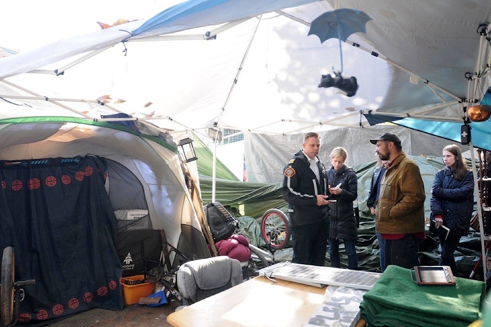 9537567_web1_171126-MRN-M-homeless-camp