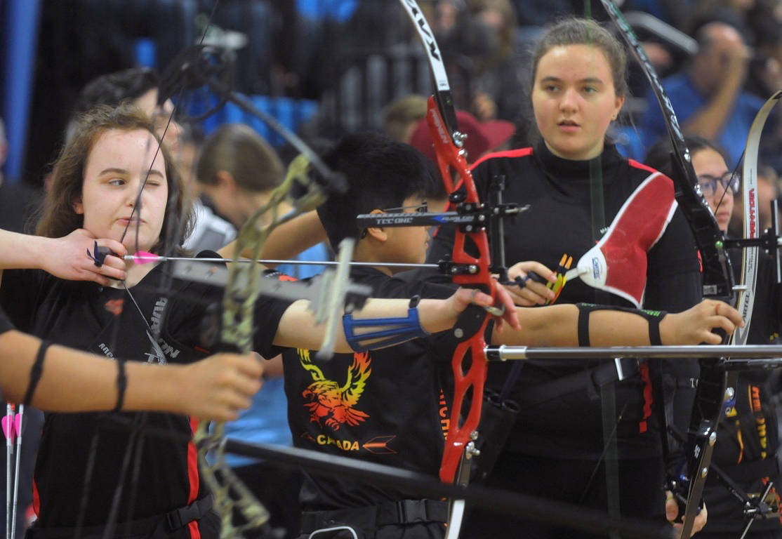 11353341_web1_180408-MRN-M-archery-12