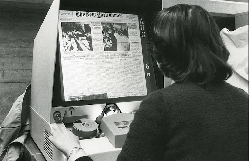 15346363_web1_190130-MRN-M-800px-Microfilm_reader_for_articles_and_daily_papers