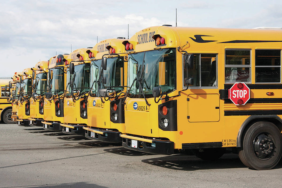 15495965_web1_schoolbuses