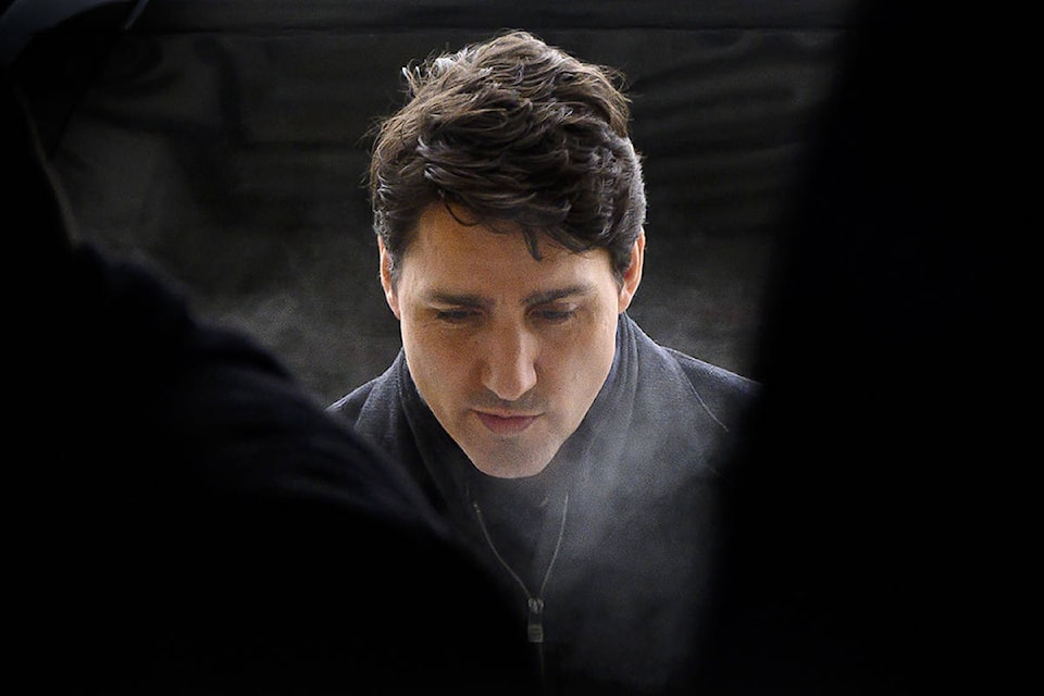 Trudeau’s minority Liberal government survives first confidence vote