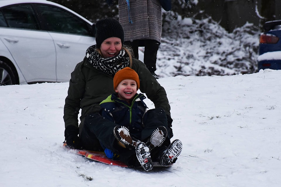 Helena Erasmus and her son Jackson having some laughs on the hill. Ronan O’Doherty photos