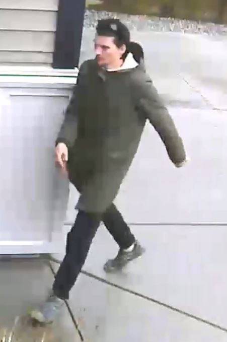20878078_web1_200313-MRN-CF-parcel-thieves-RCMP-suspects_3