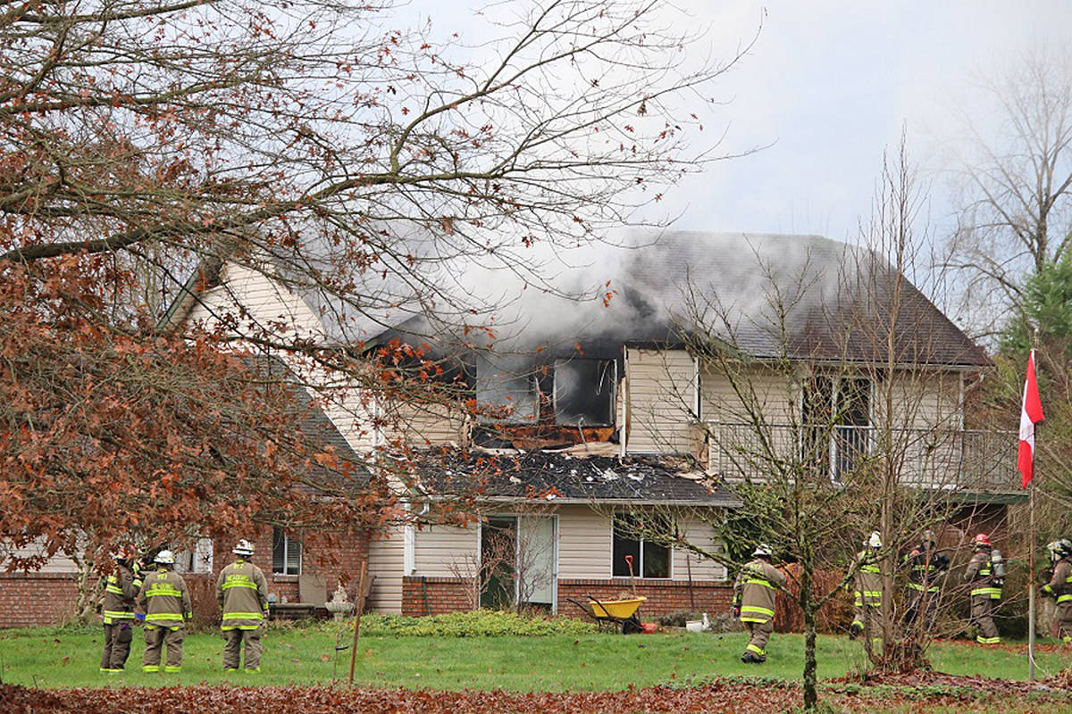 23475382_web1_201129-MRN-PMHouseFire---RH--Shane_6