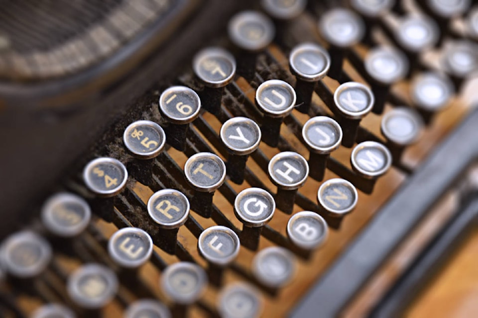 24498255_web1_210311-MRN-LETTERMoritzCP-Typewriter_1