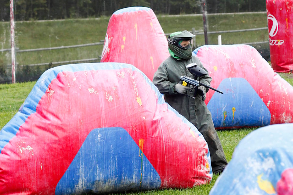 24579496_web1_Paintball_0592