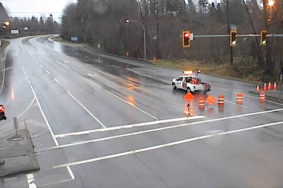 27330793_web1_211128-MRN-DF-Lougheed-closed-DriveBC_1