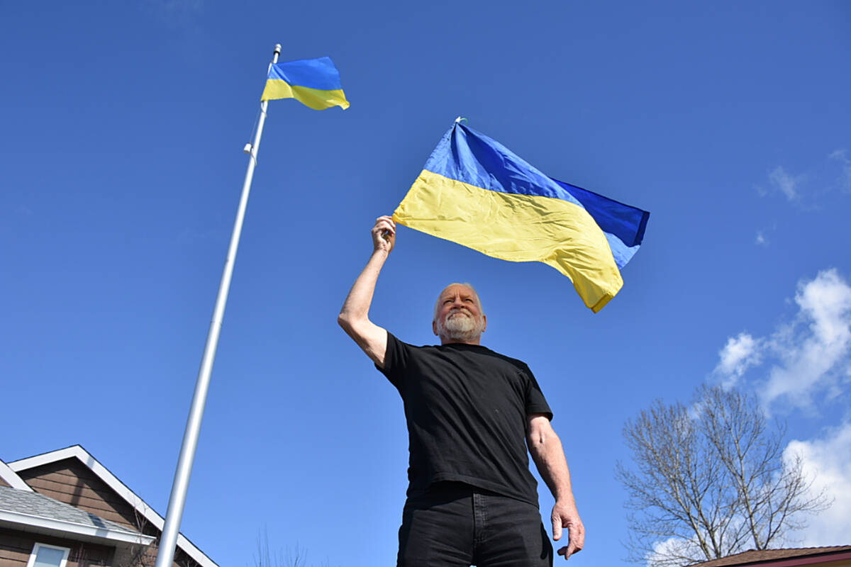 28394394_web1_220308-MRN-CF-Ukraine-flag-flying_3