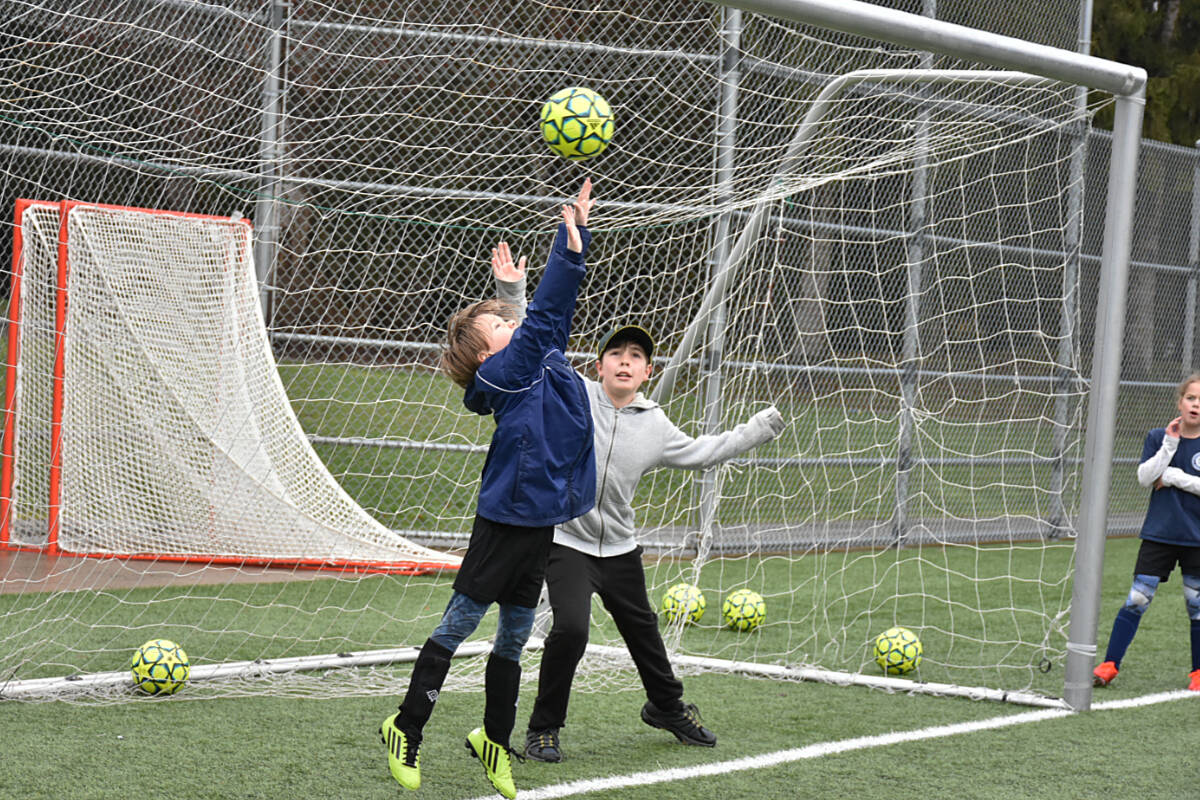 28669645_web1_220401-MRN-CF-spring-break-soccer-camp_4