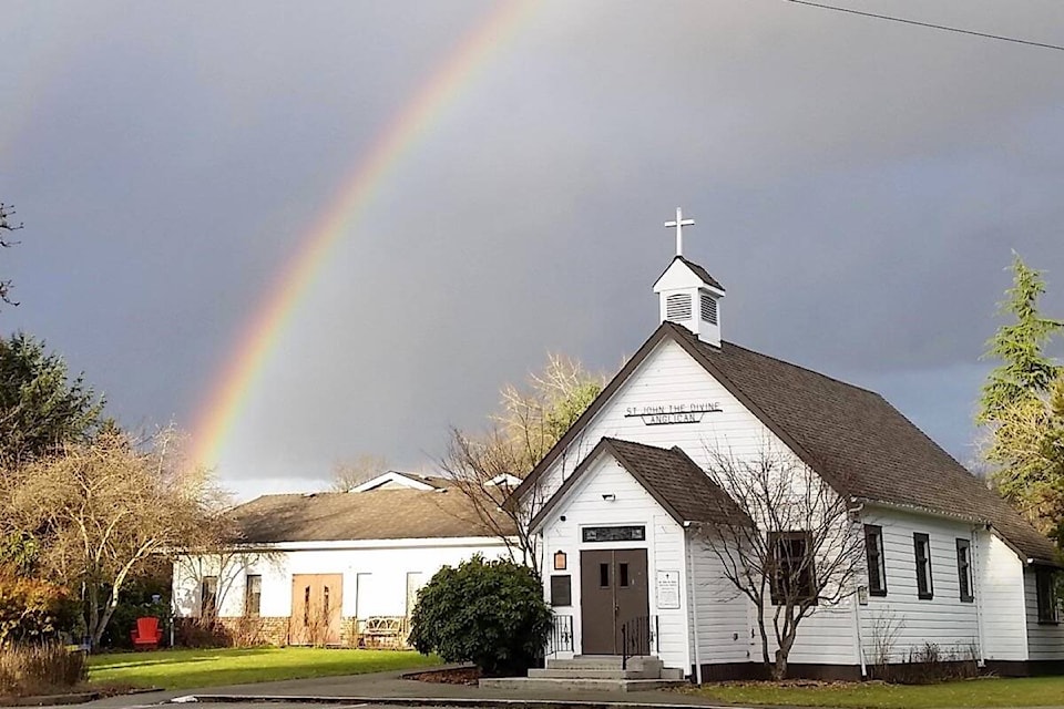 29564690_web1_190422-MRN-M-51622094_church_and_rainbow_2