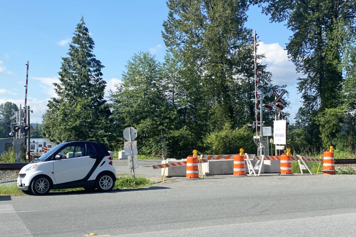 CP Rail blocks crossing where fatal crash took Maple Ridge