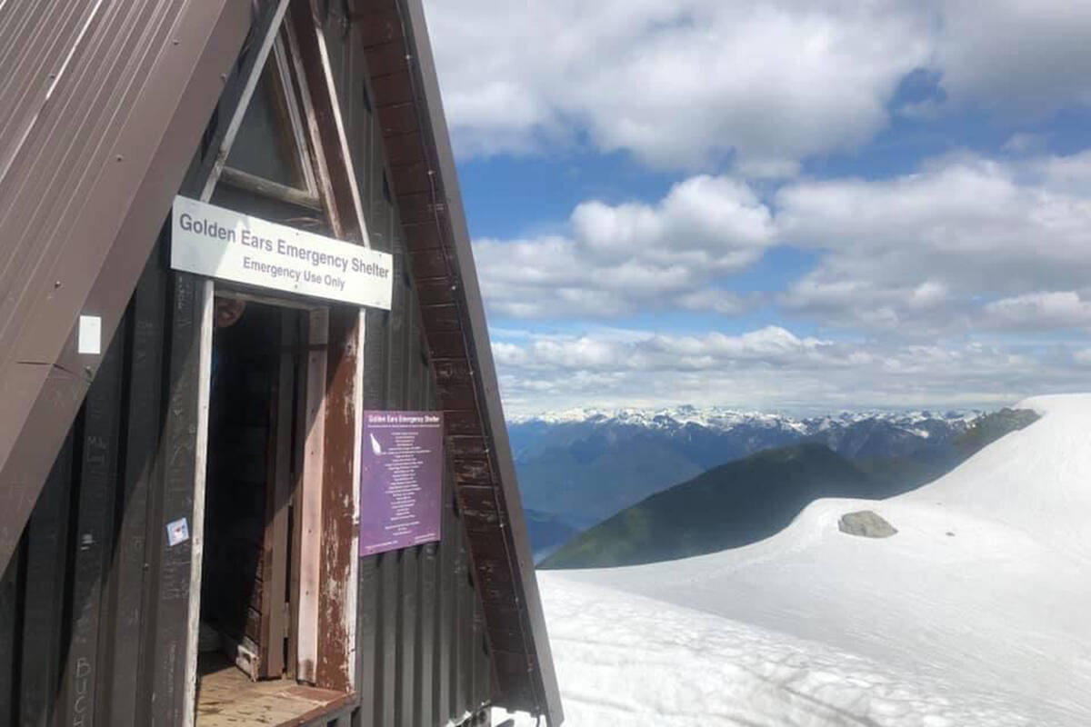 Hiking online emergency shelter