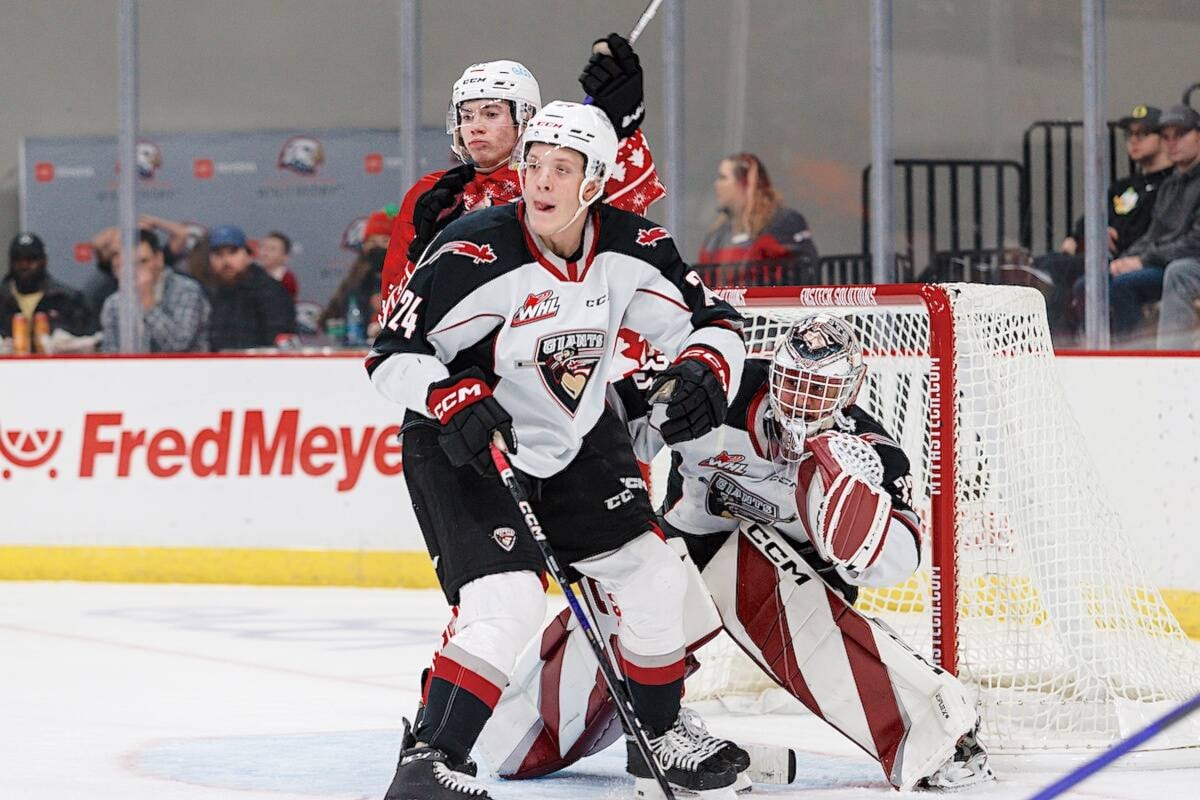 Outplayed, but not defeated: Vancouver Giants down Portland Winterhawks -  Maple Ridge-Pitt Meadows News
