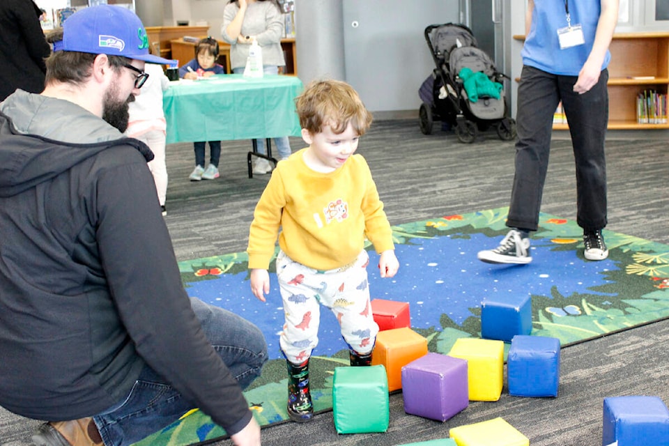 Hundreds of families flocked to the Maple Ridge public library on Saturday to see the 19 different local exhibitors at the Winter Fun Fair. (Brandon Tucker/The News)