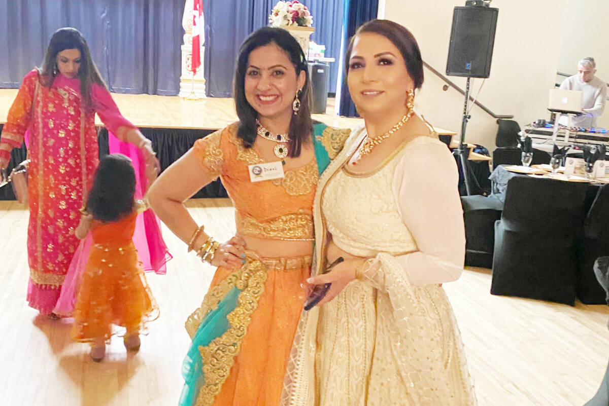 31994757_web1_230228-MRN-CF-South-Asian-Cultural-gala_5