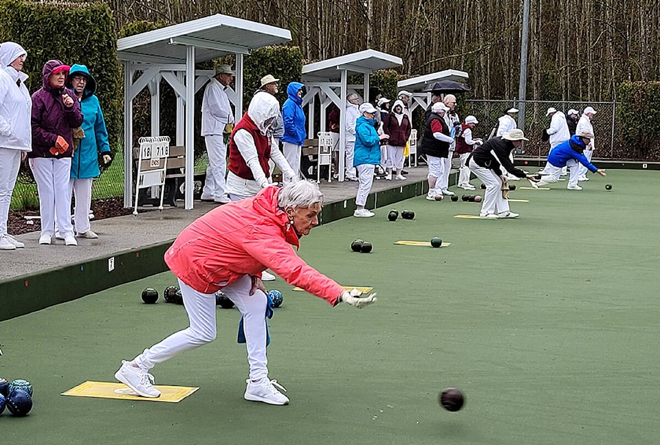 32217693_web1_220403-MRN-NC-lawnbowling-pics_1