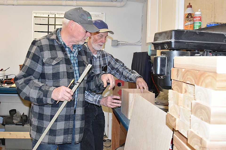 32554575_web1_230427-MRN-CF-Men-s-Shed-Open-House_2