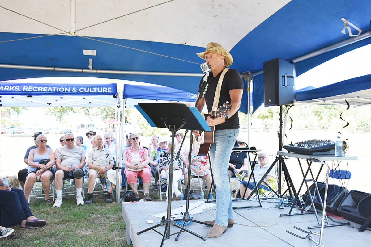VIDEO Seniors converge on fairgrounds in Maple Ridge for Country Fest