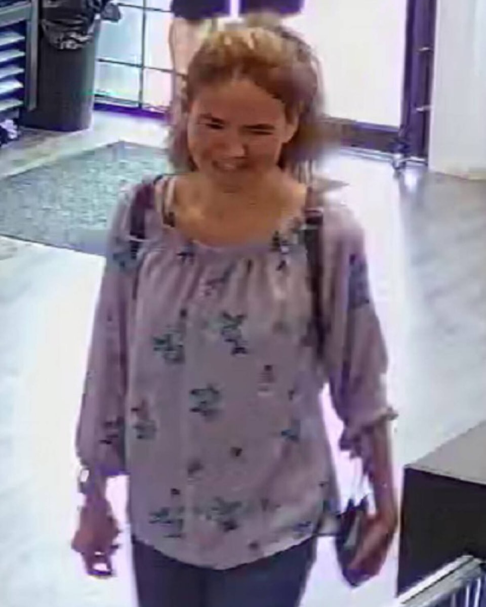 33616516_web1_230816-MRN-BT-PoliceIntensifySearch_2