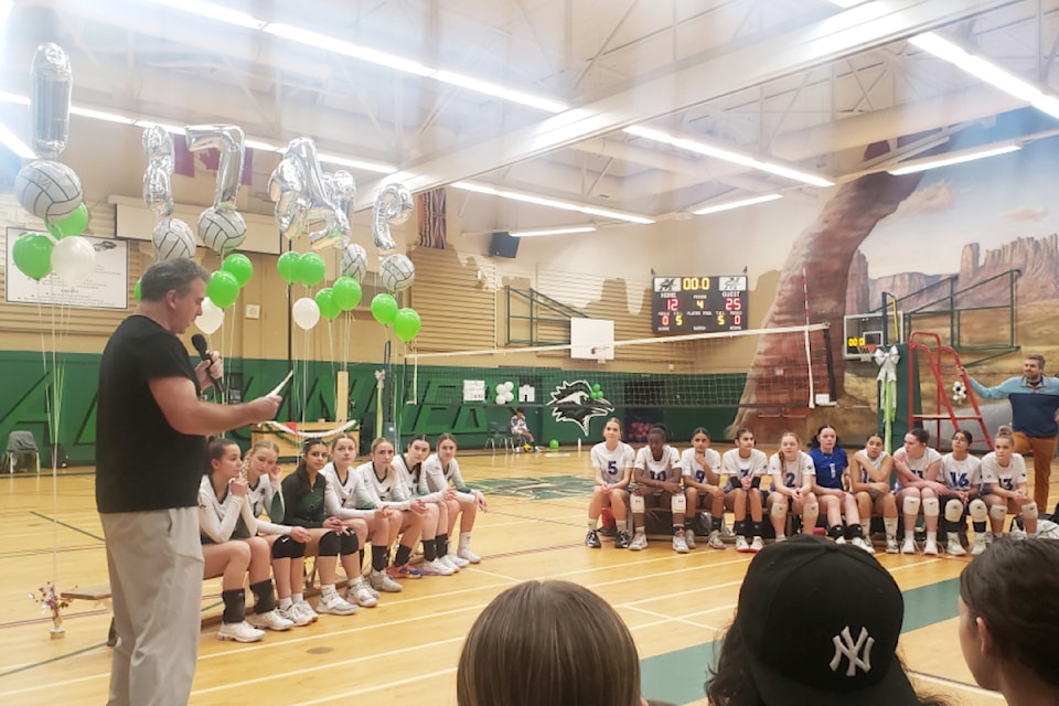 241115-mcr-volleyball