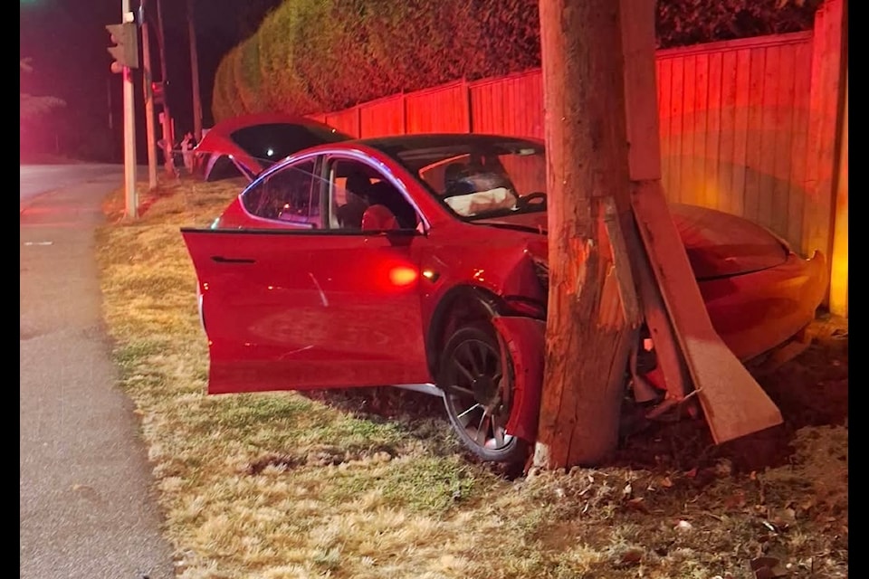 A Tesla crashed into a power pole in Abbotsford shortly after midnight on Friday (Aug. 1), leaving over 600 without power. 