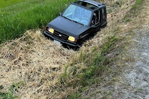 Man, woman arrested after stolen vehicle found in Mission ditch