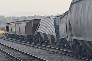 Train derailment closes portion of 4th Avenue in Abbotsford