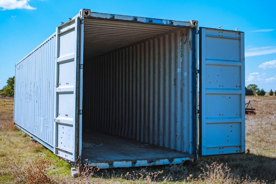 250228-mcr-shipping-containers